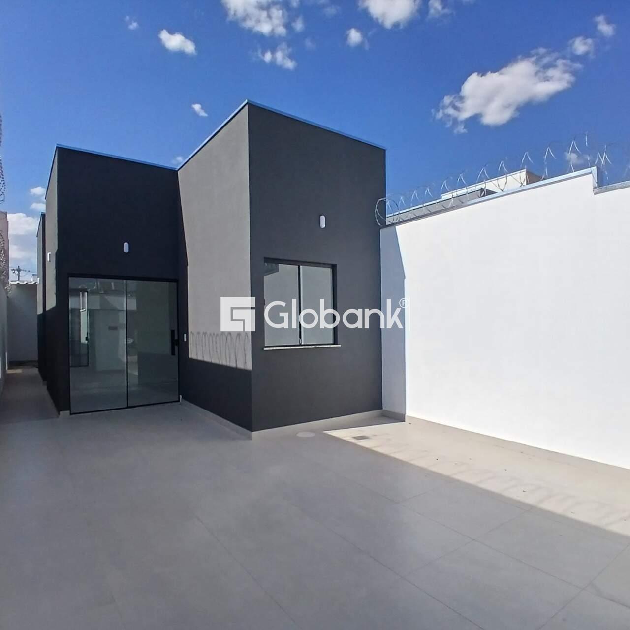 Casa 2 quartos à venda Residencial Sul Jacarandás 50m² Montes Claros MG: 