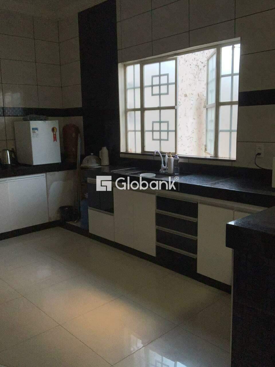 Casa 3 quartos à venda Maracanã 100m² Montes Claros MG: