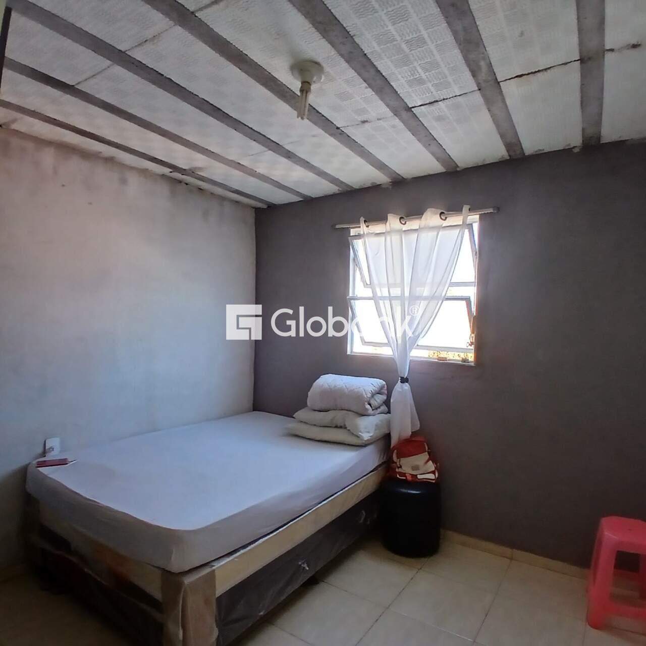 Sobrado 5 quartos à venda Morrinhos 80m² Montes Claros MG: 
