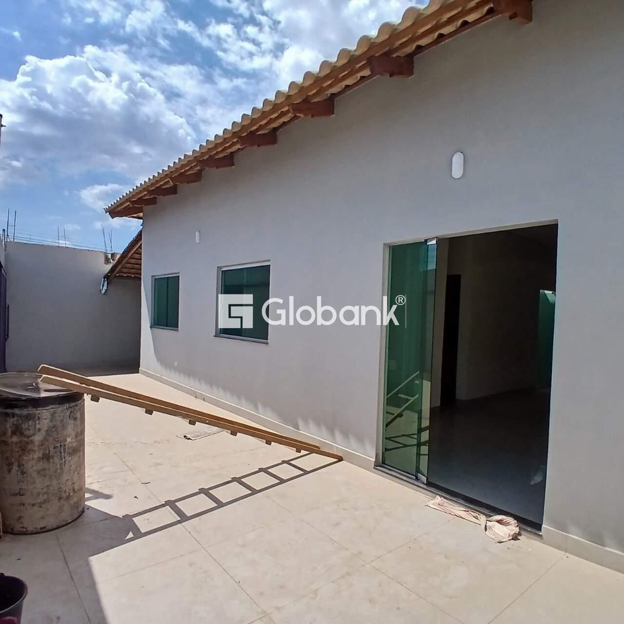 Casa 3 quartos à venda Esplanada 100m² Montes Claros MG: 
