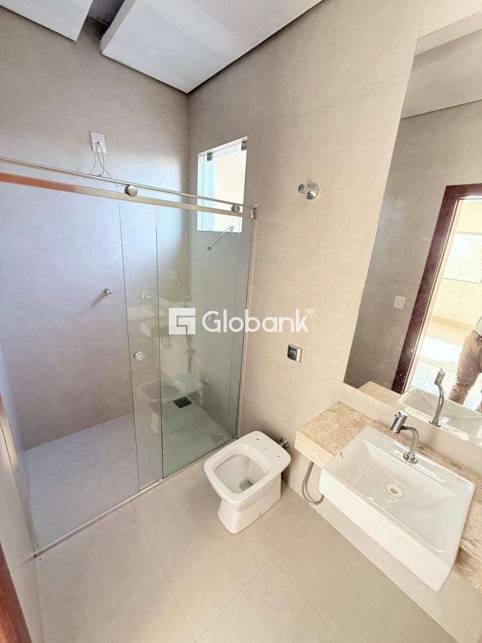 Casa 3 quartos à venda Augusta Mota 171m² Montes Claros MG: 