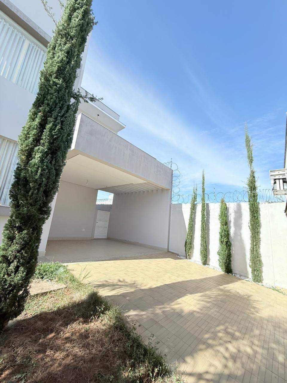 Casa 3 quartos à venda Augusta Mota 171m² Montes Claros MG: 