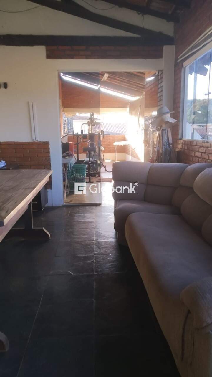 Casa 6 quartos à venda Centro 500m² Januária MG: 