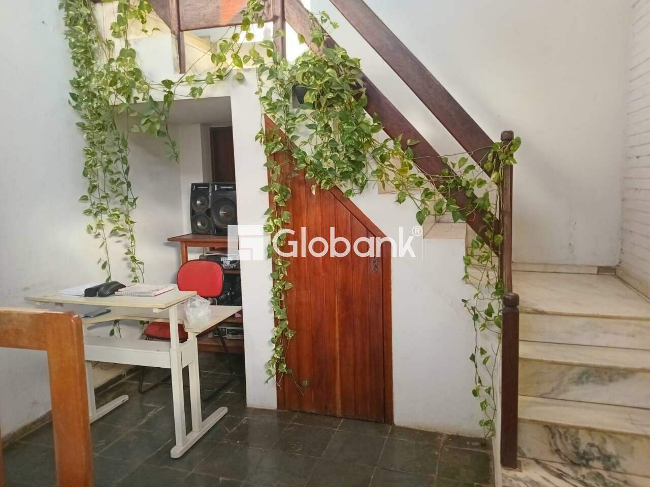 Casa 6 quartos à venda Centro 500m² Januária MG: 