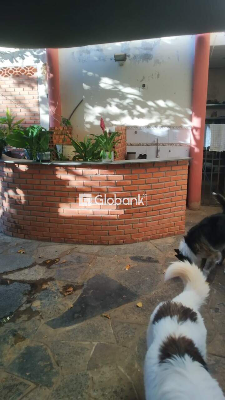 Casa 6 quartos à venda Centro 500m² Januária MG: 