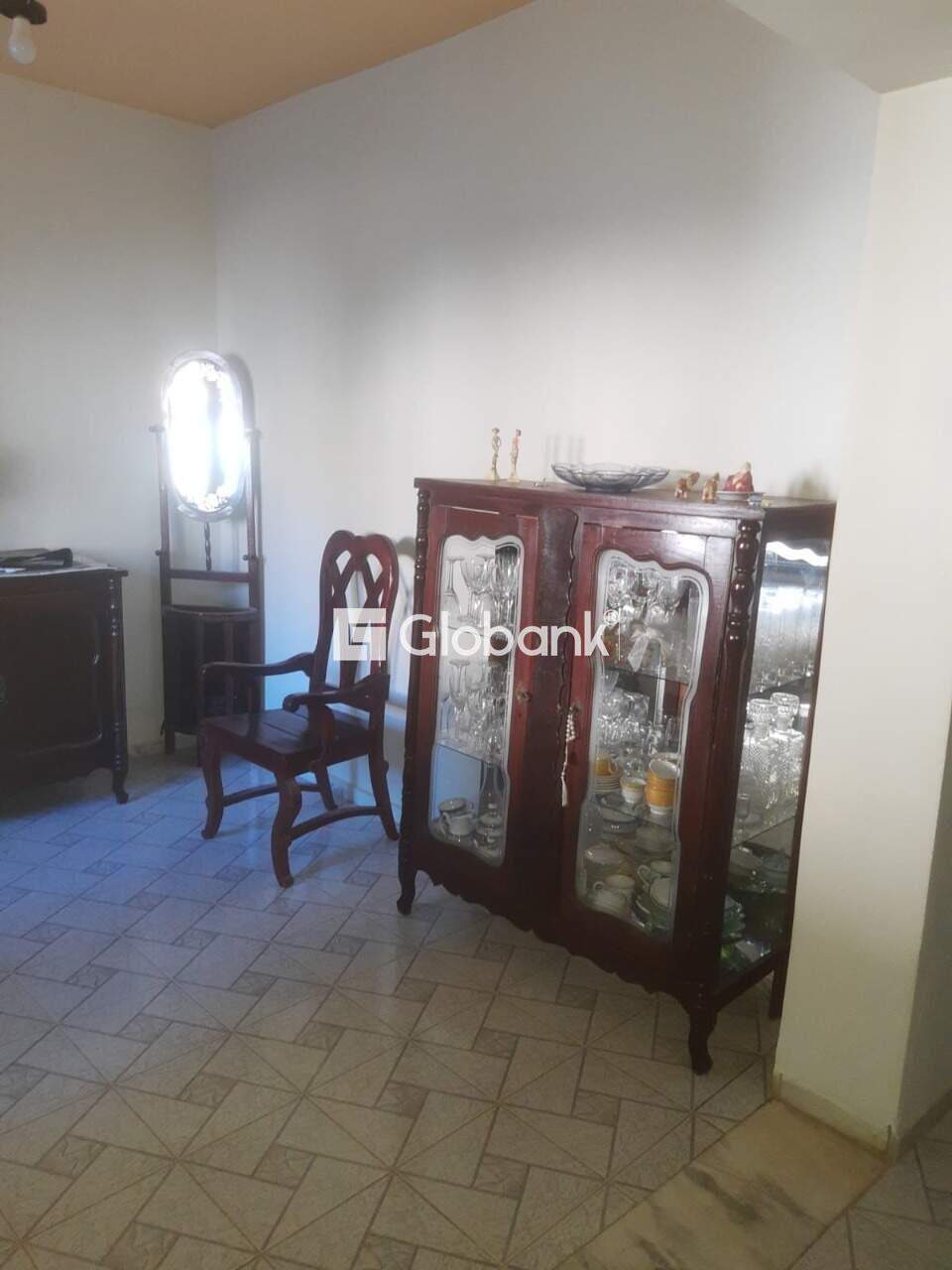 Casa 6 quartos à venda Centro 500m² Januária MG: 