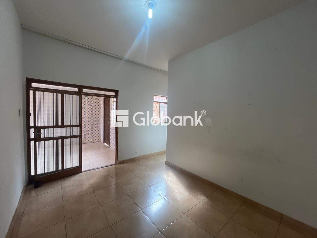 Casa 5 quartos à venda Lourdes 150m² Montes Claros MG: 