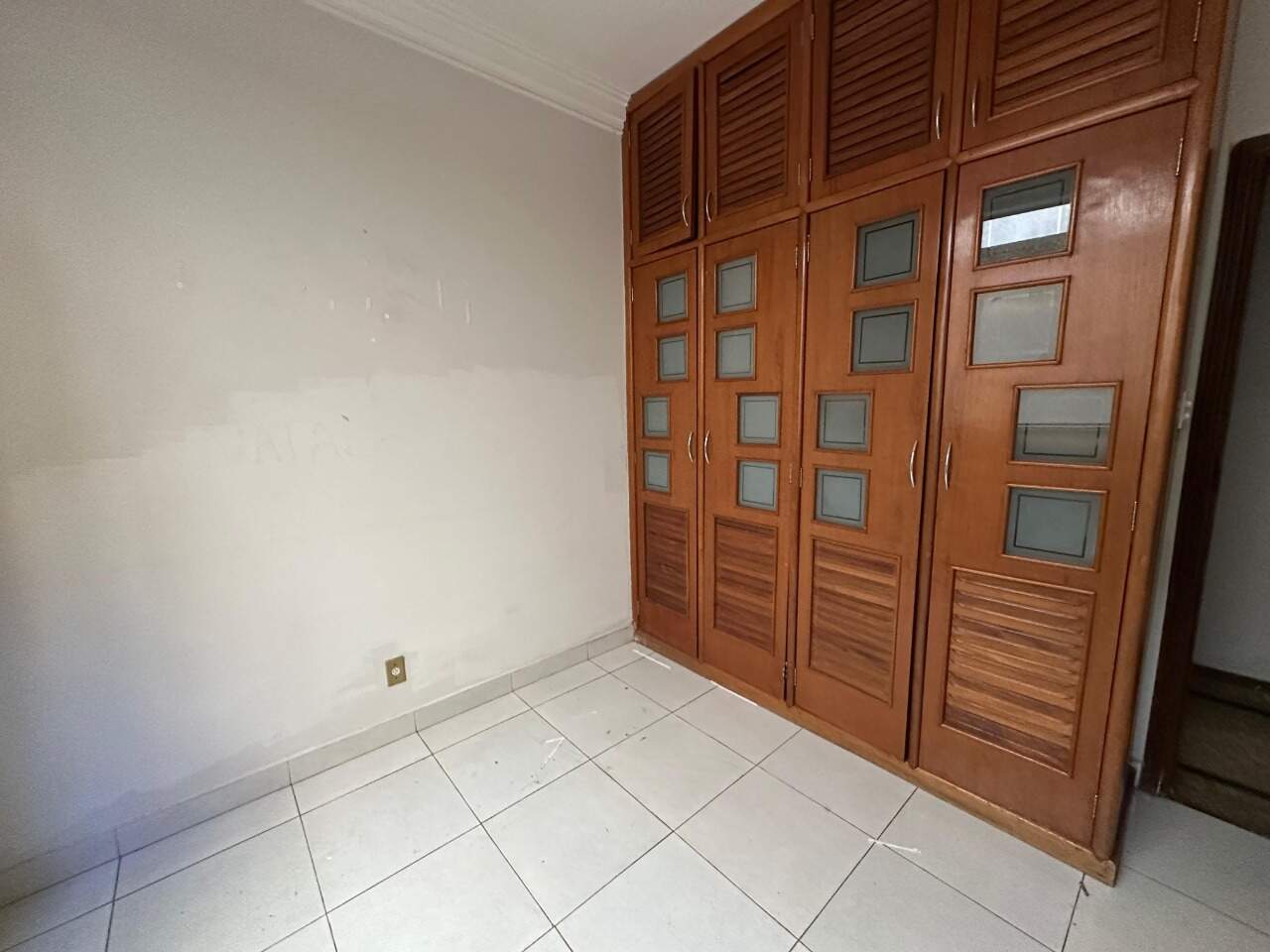 Casa 4 quartos para aluguel São José 300m² Montes Claros MG: Quarto4