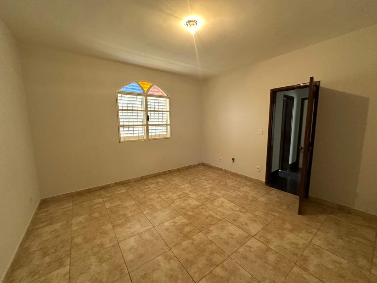 Casa 3 quartos para aluguel Jardim Panorama 191m² Montes Claros MG: Quarto