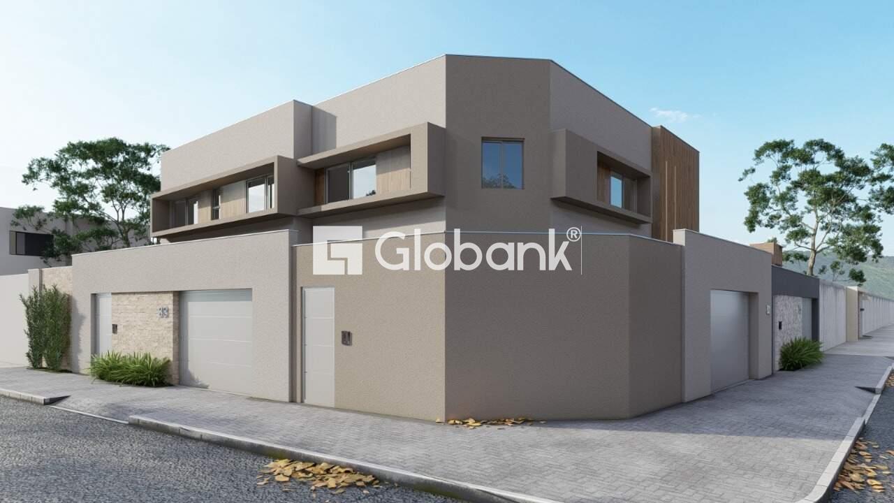 Casa 6 quartos à venda Sagrada Família 350m² Montes Claros MG: 