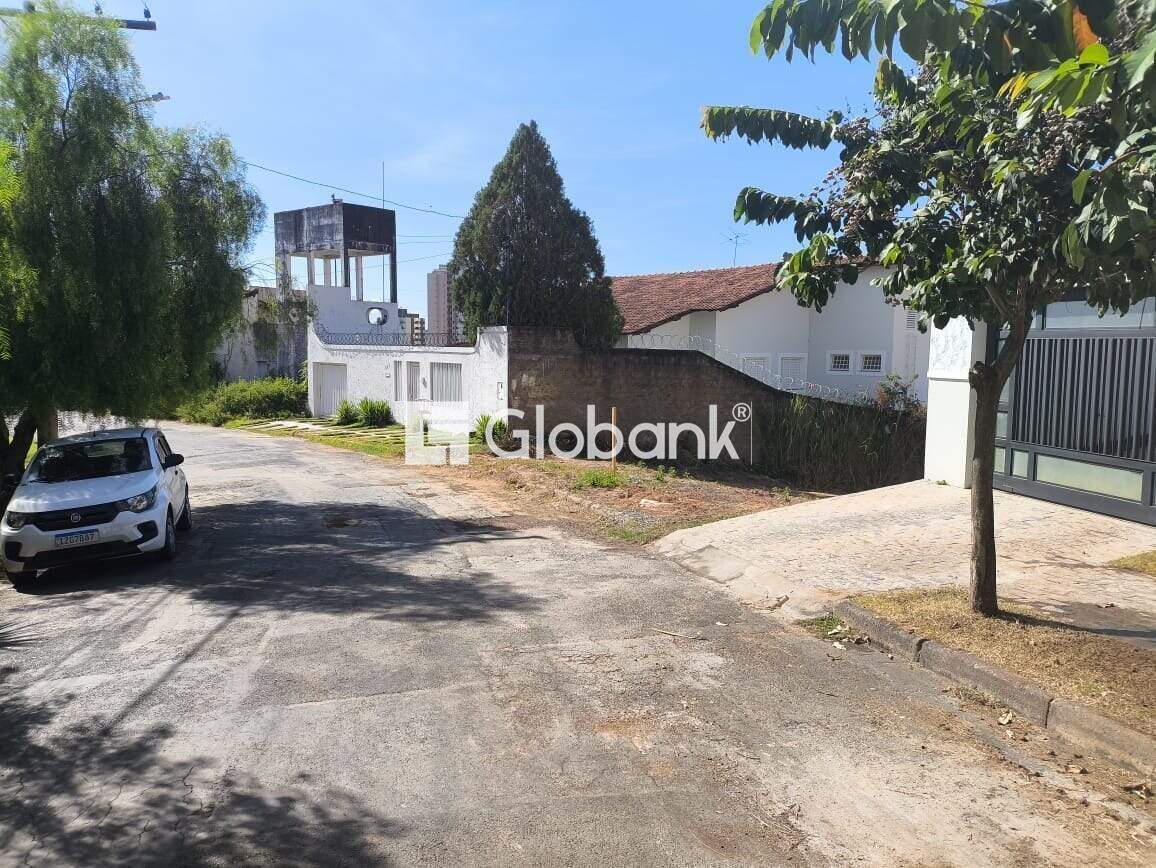 Terreno à venda Ibituruna 450m² Montes Claros MG: 