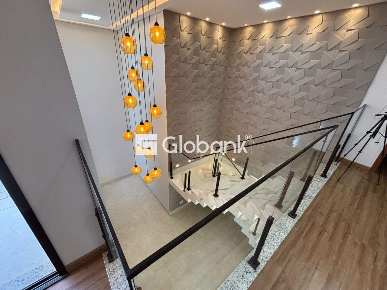 Casa 3 quartos à venda Ibituruna 400m² Montes Claros MG: