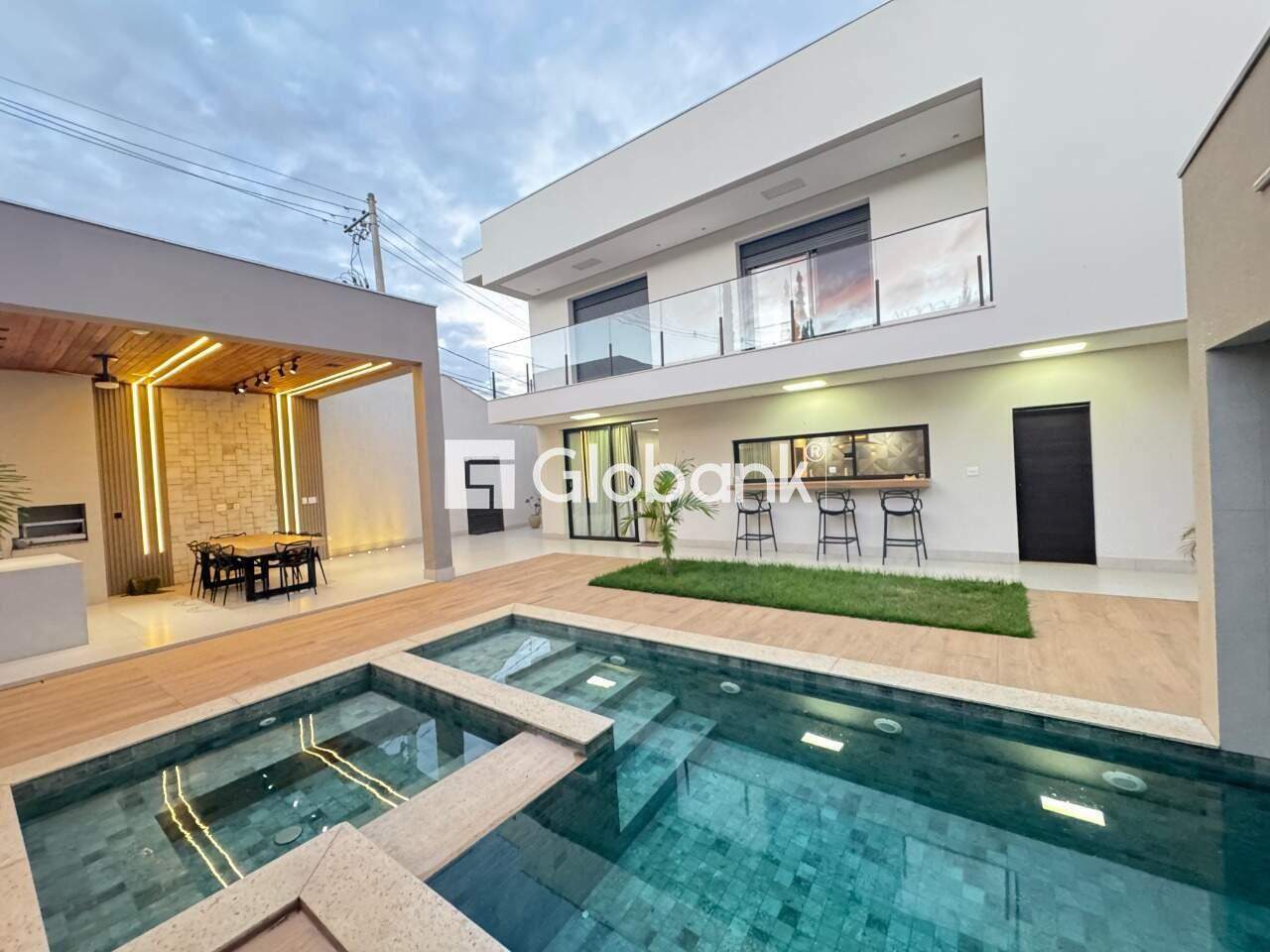 Casa 3 quartos à venda Ibituruna 400m² Montes Claros MG: 