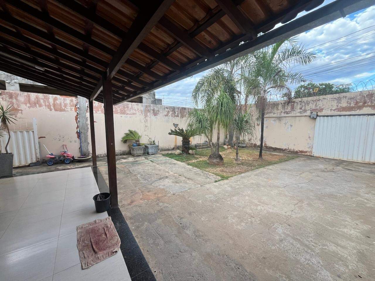 Casa 3 quartos à venda Vila Exposição 250m² Montes Claros MG: 