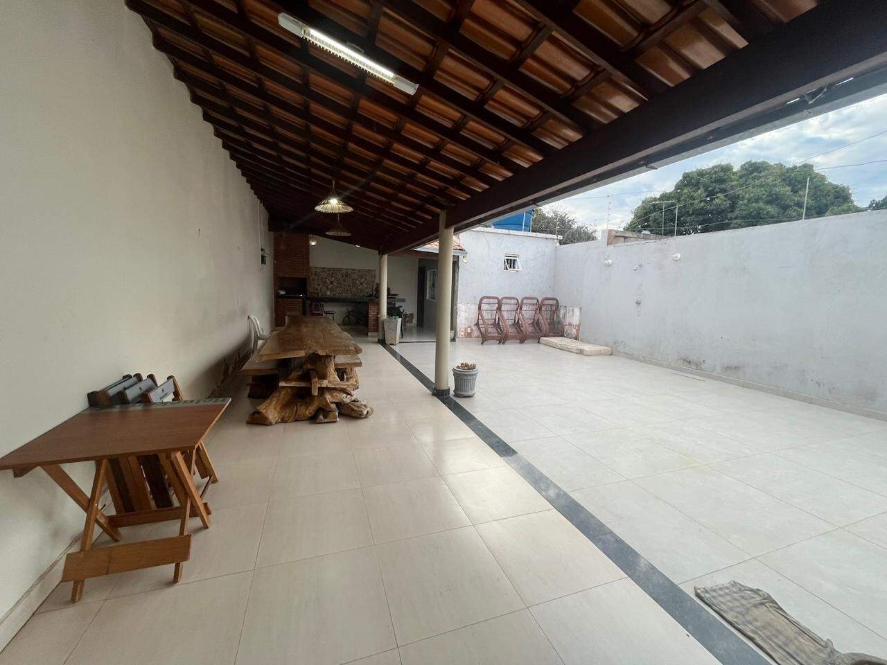 Casa 3 quartos à venda Vila Exposição 250m² Montes Claros MG: 