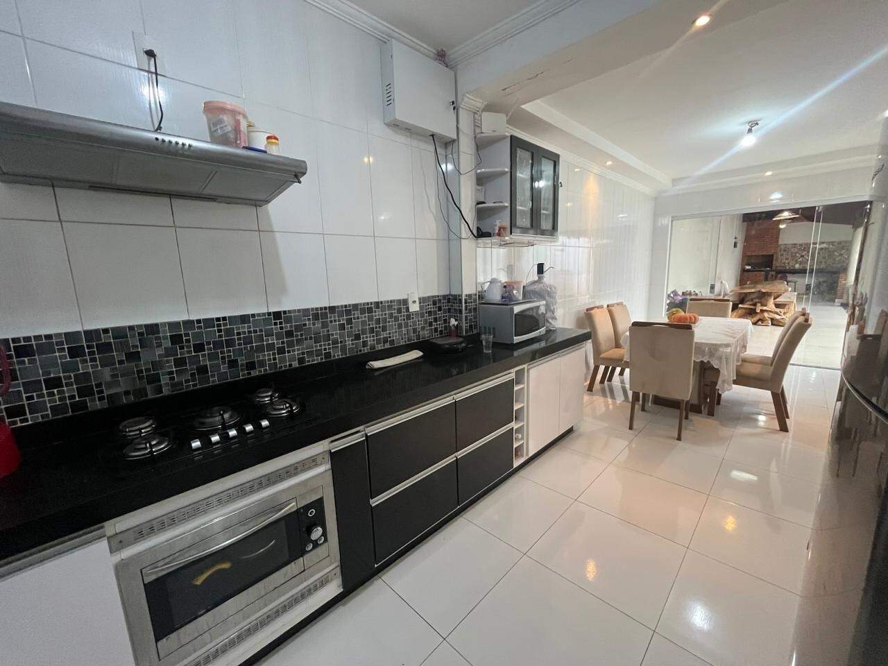 Casa 3 quartos à venda Vila Exposição 250m² Montes Claros MG: 