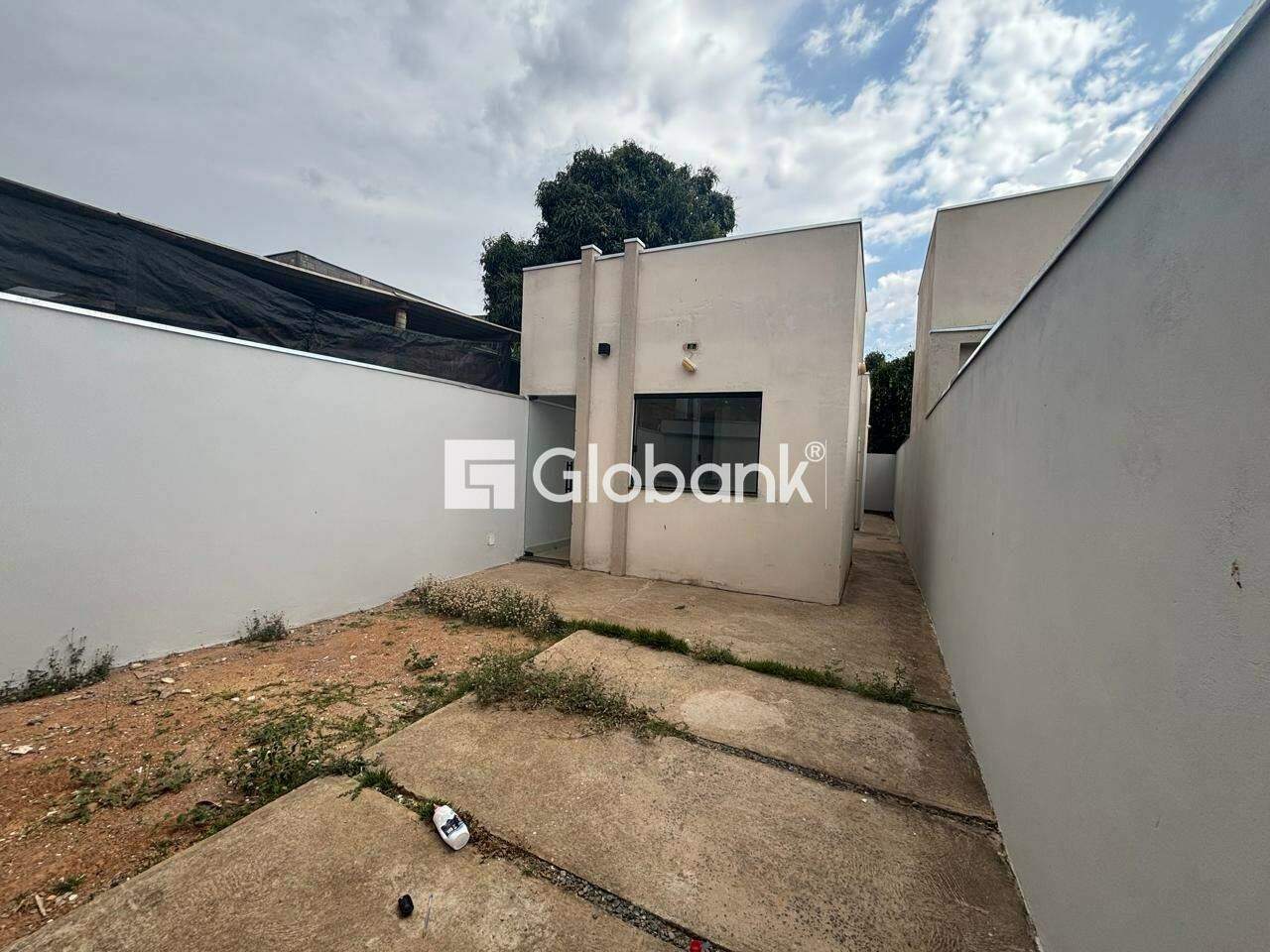 Casa 2 quartos à venda Jaraguá 50m² Montes Claros MG: GARAGEM