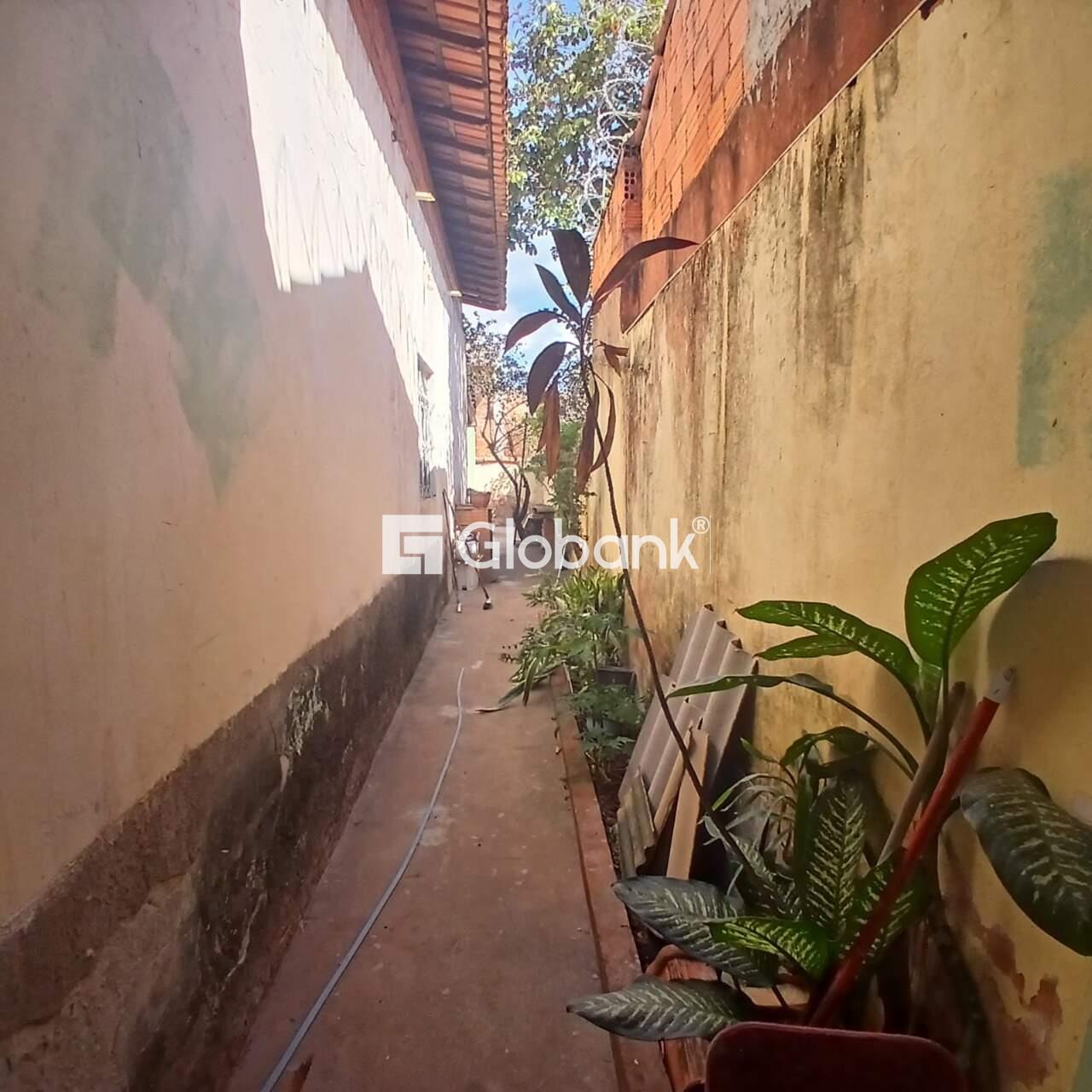 Casa 3 quartos à venda Monte Carmelo 70m² Montes Claros MG: 