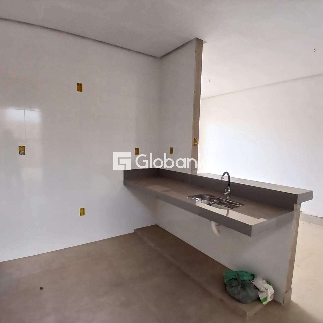 Casa 2 quartos à venda Vila Sion 45m² Montes Claros MG: 