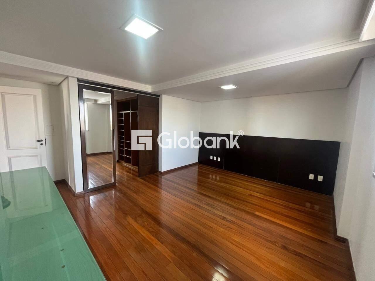 Cobertura 4 quartos à venda Cidade Santa Maria 229,43m² Montes Claros MG: 