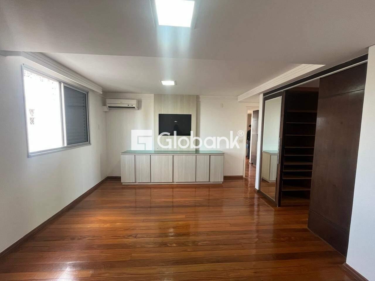 Cobertura 4 quartos à venda Cidade Santa Maria 229,43m² Montes Claros MG: 