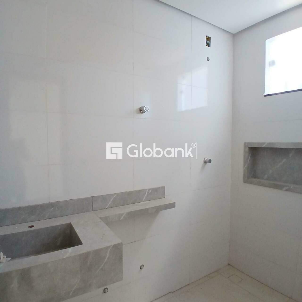 Casa 3 quartos à venda Santo Inácio 72m² Montes Claros MG: 