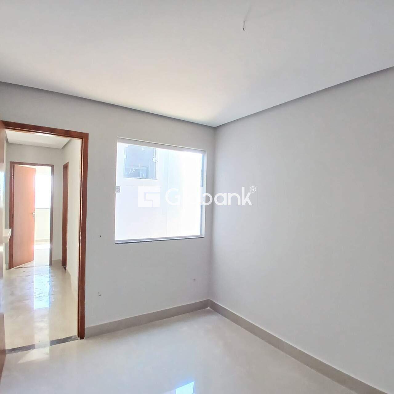 Casa 3 quartos à venda Santo Inácio 72m² Montes Claros MG: 