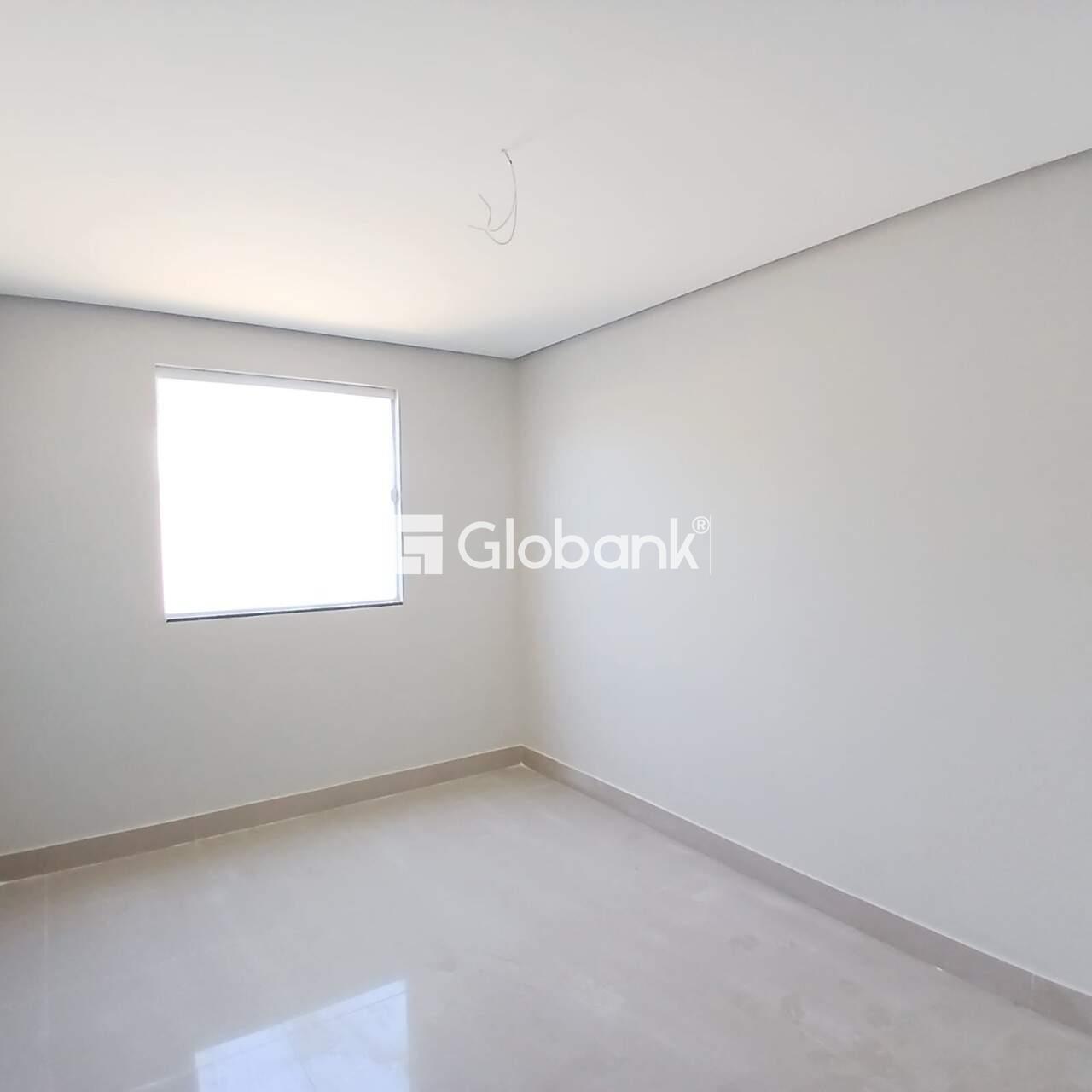 Casa 3 quartos à venda Santo Inácio 72m² Montes Claros MG: 