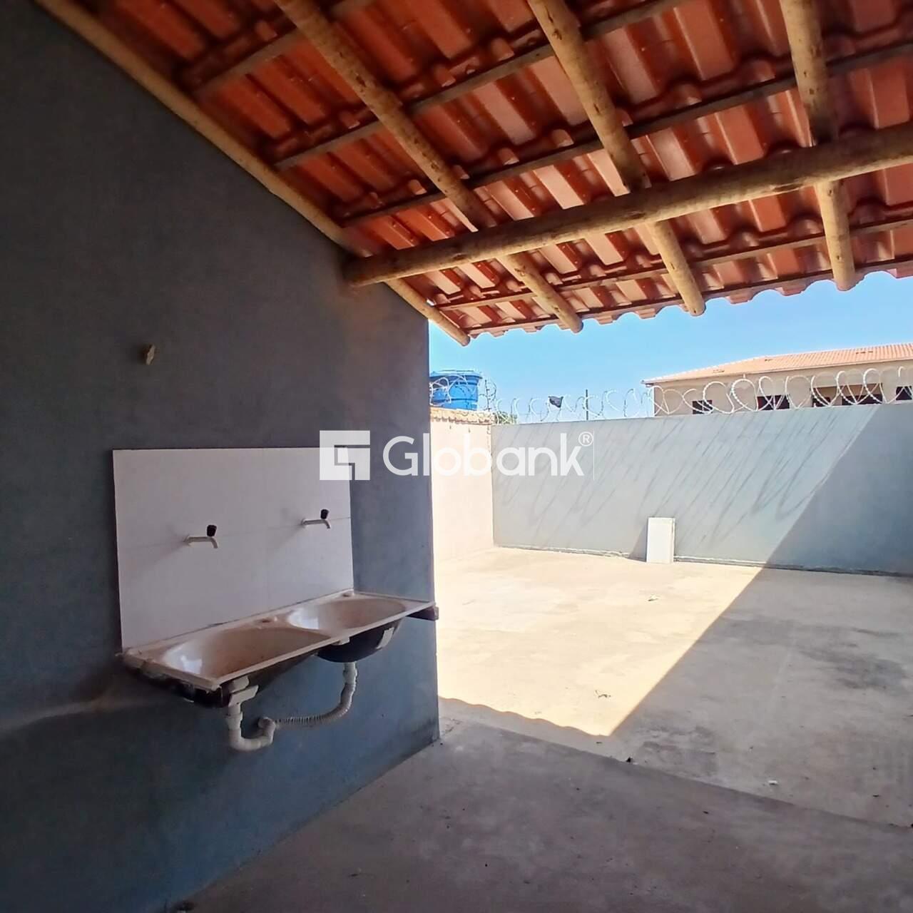 Casa 3 quartos à venda Santo Inácio 74m² Montes Claros MG: 