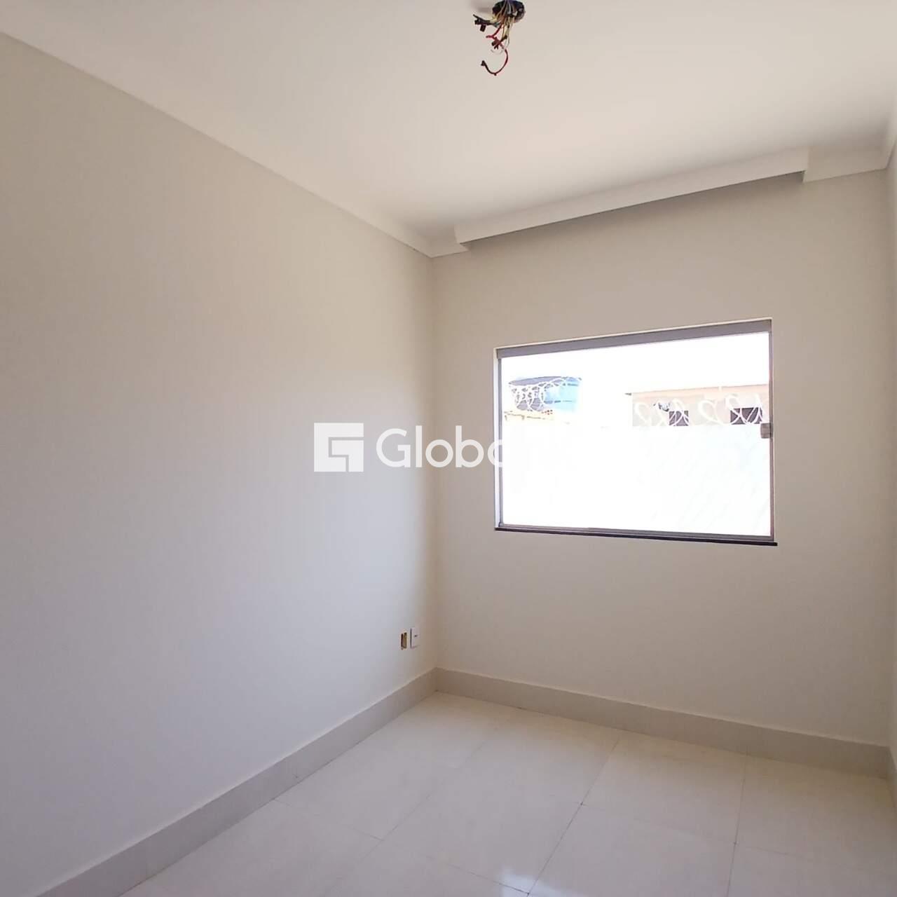 Casa 3 quartos à venda Santo Inácio 74m² Montes Claros MG: 