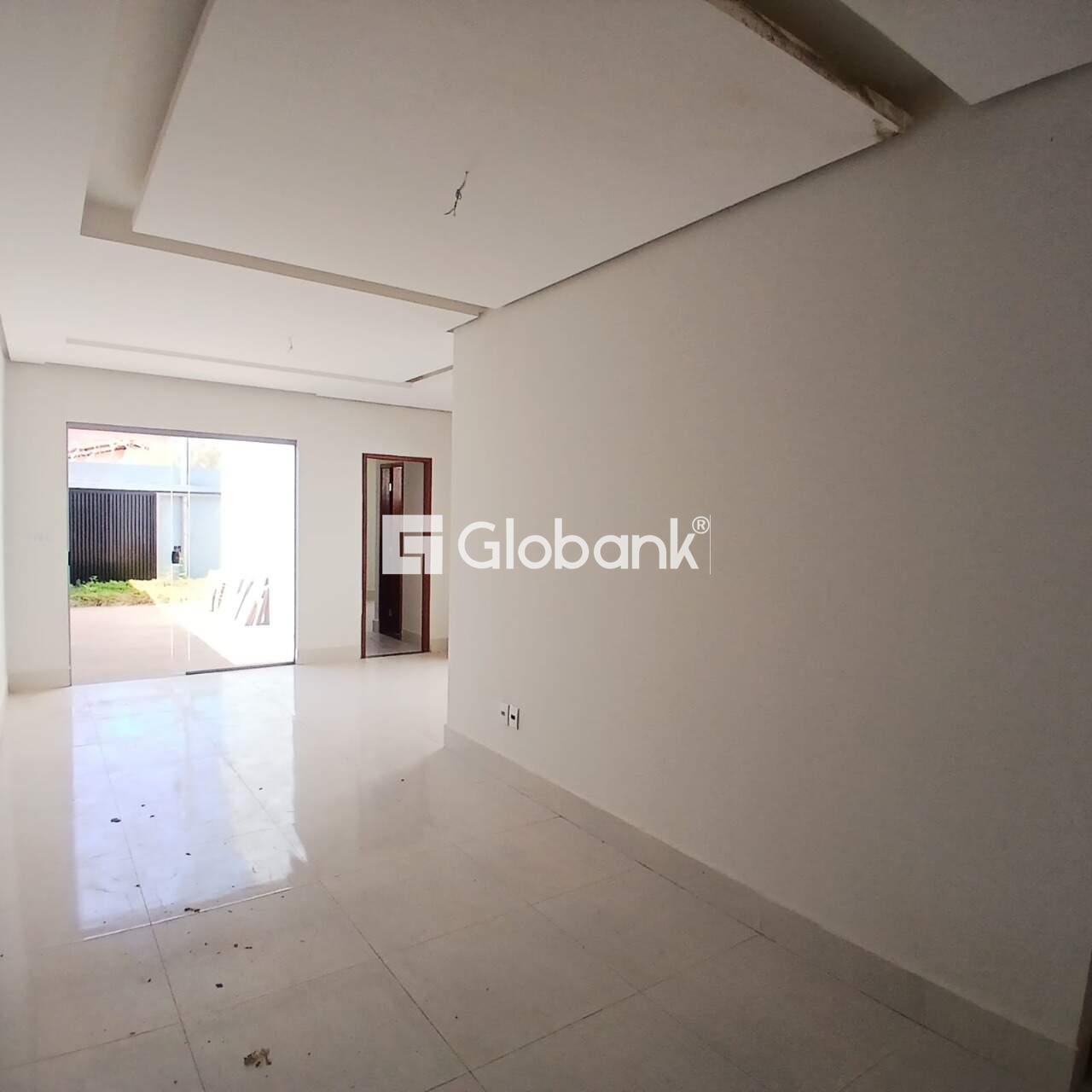 Casa 3 quartos à venda Santo Inácio 74m² Montes Claros MG: 