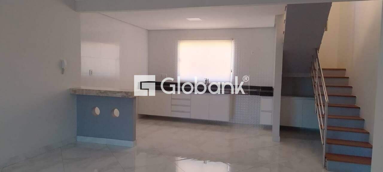 Cobertura 3 quartos à venda Major Prates 190m² Montes Claros MG: 