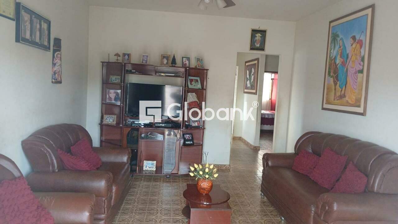 Casa 3 quartos à venda Major Prates 120m² Montes Claros MG: