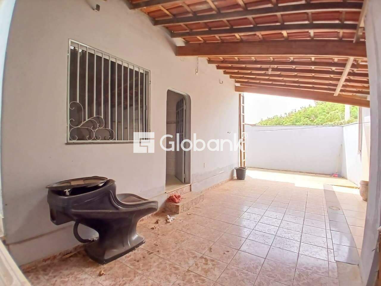Casa 4 quartos à venda Esplanada 110m² Montes Claros MG: rea de servi o