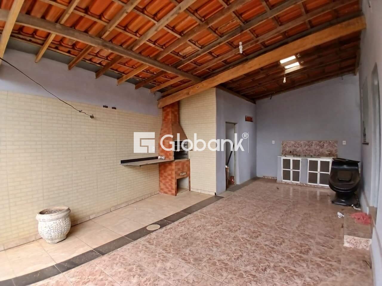 Casa 4 quartos à venda Esplanada 110m² Montes Claros MG: rea de servi o