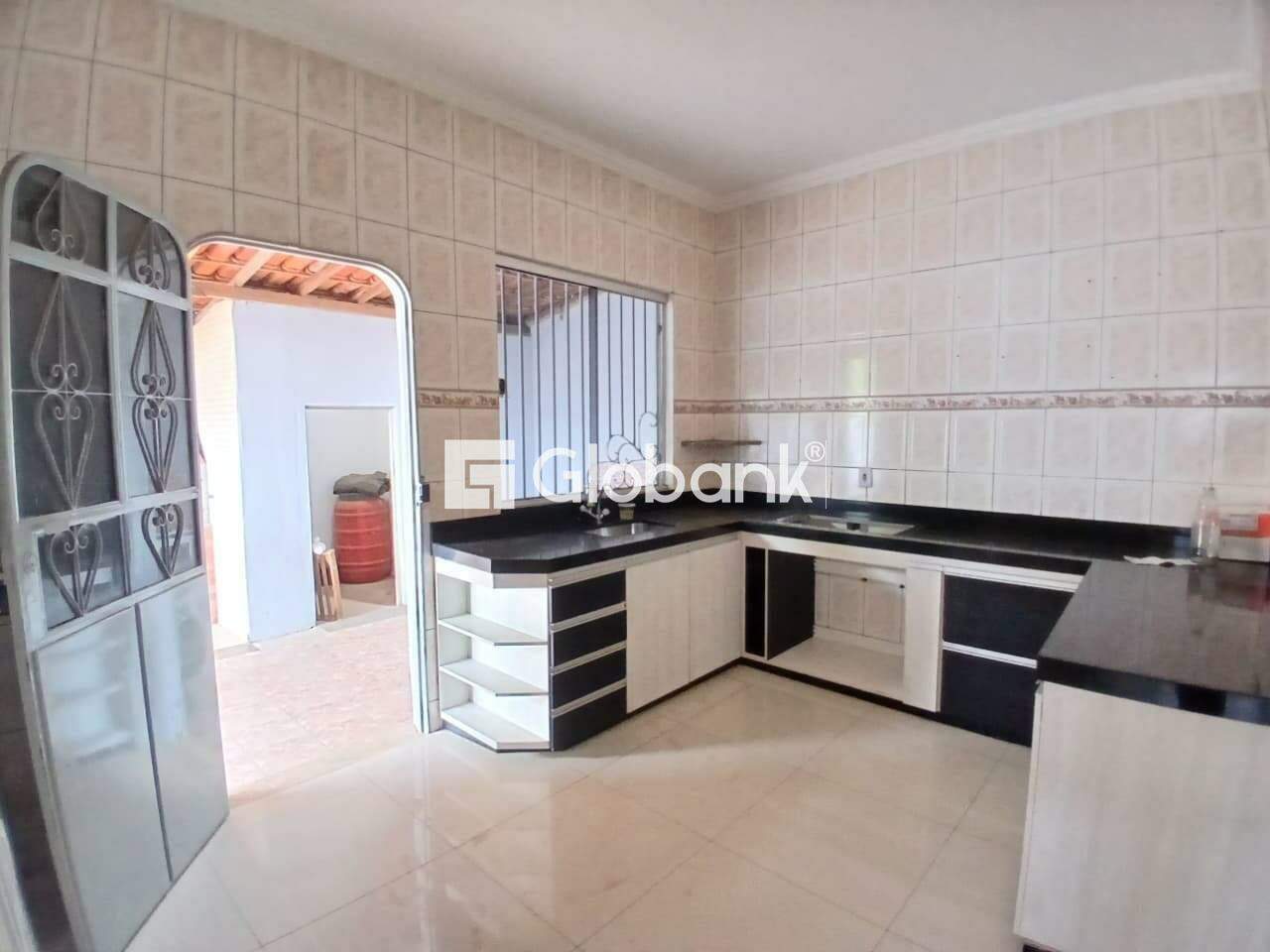 Casa 4 quartos à venda Esplanada 110m² Montes Claros MG: Cozinha.