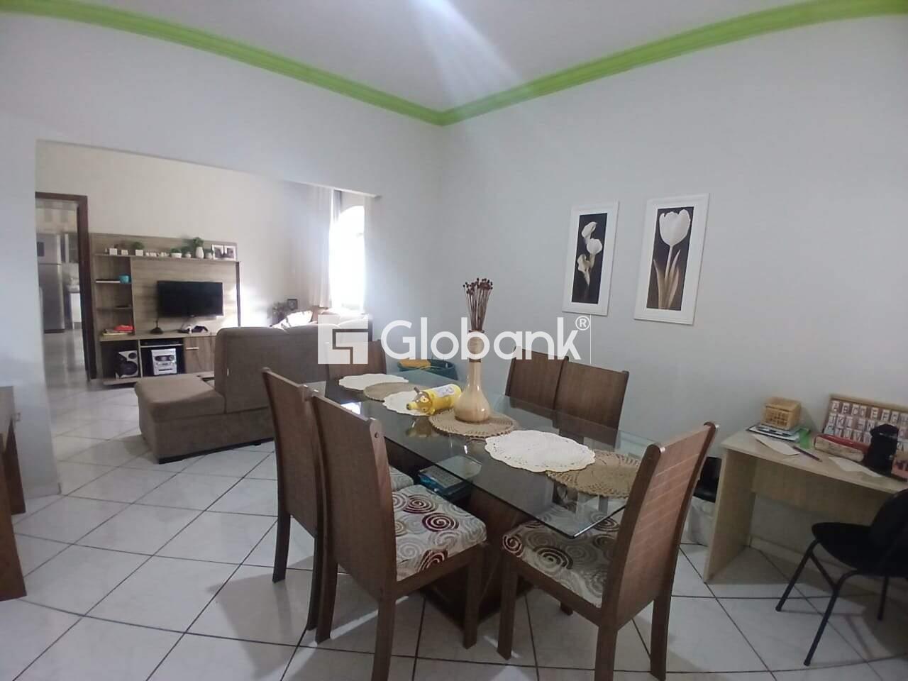 Casa 3 quartos à venda Major Prates 150m² Montes Claros MG: 