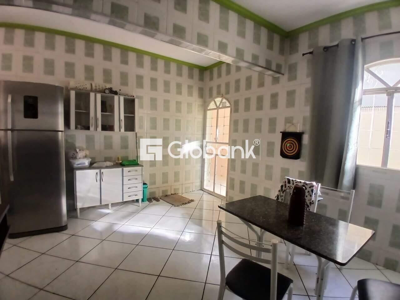 Casa 3 quartos à venda Major Prates 150m² Montes Claros MG: 