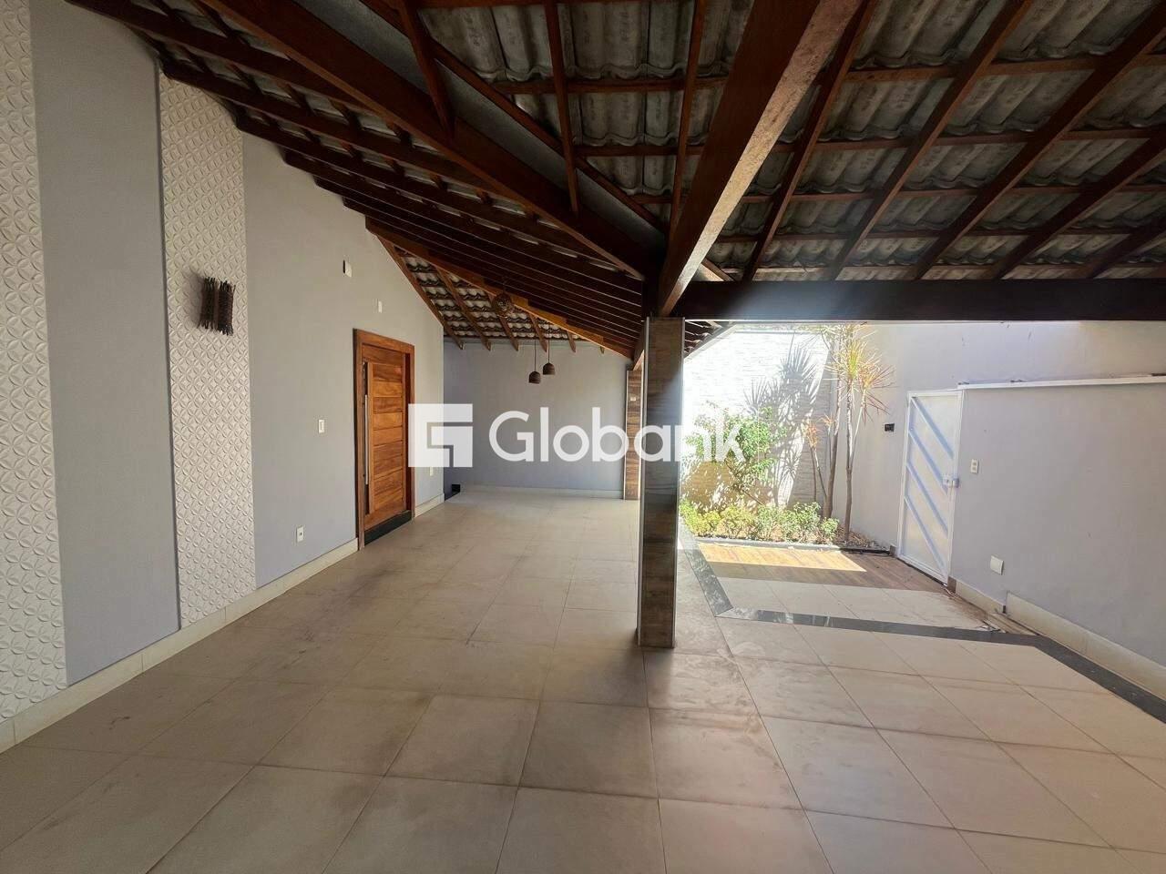 Casa 4 quartos à venda Maracanã 240m² Montes Claros MG: 