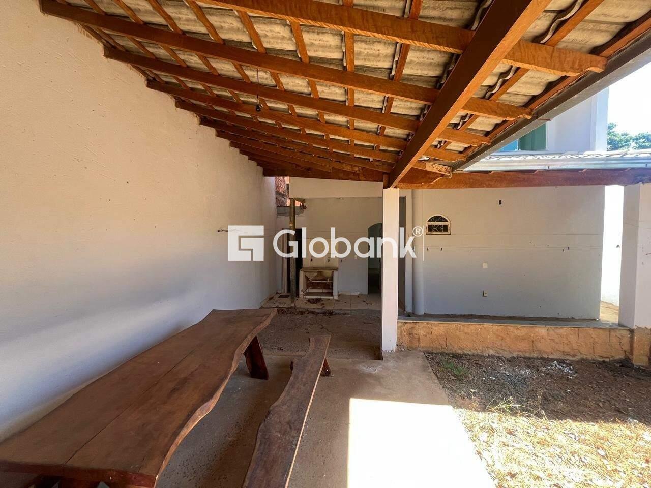 Casa 4 quartos à venda Maracanã 240m² Montes Claros MG: 