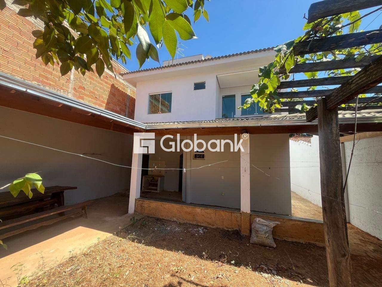 Casa 4 quartos à venda Maracanã 240m² Montes Claros MG: 