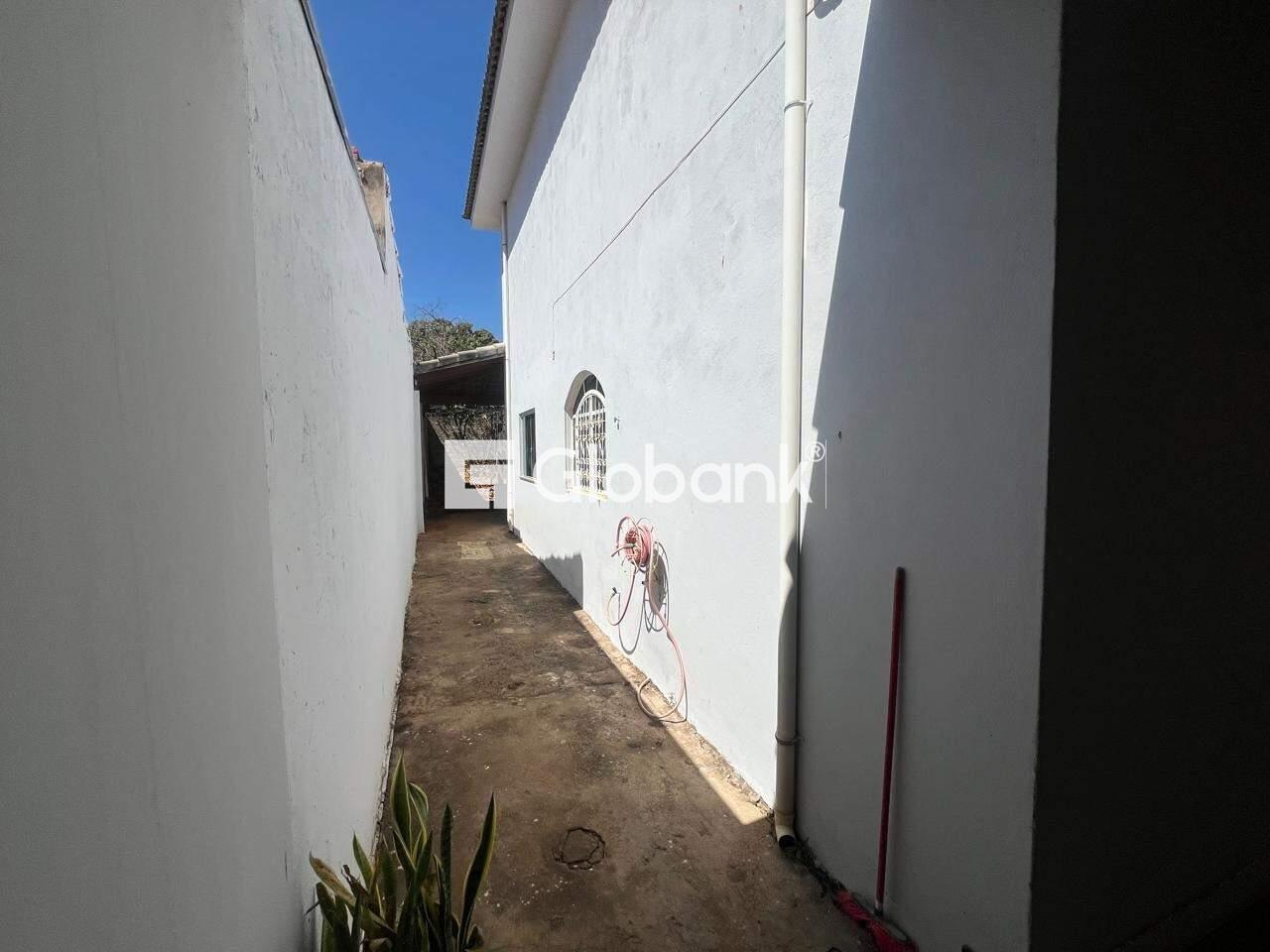 Casa 4 quartos à venda Maracanã 240m² Montes Claros MG: 