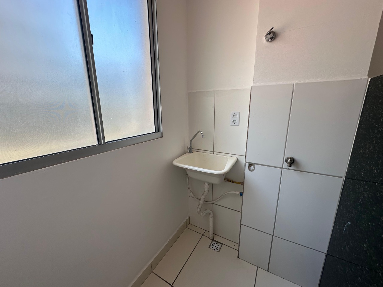 Apartamento 2 quartos à venda Vila Atlântida 48m² Montes Claros MG: rea de servi o