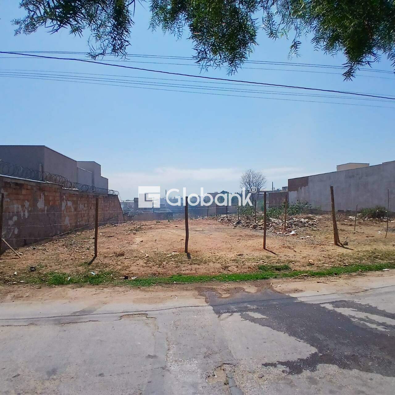 Terreno à venda Santa Rafaela 0m² Montes Claros MG: 