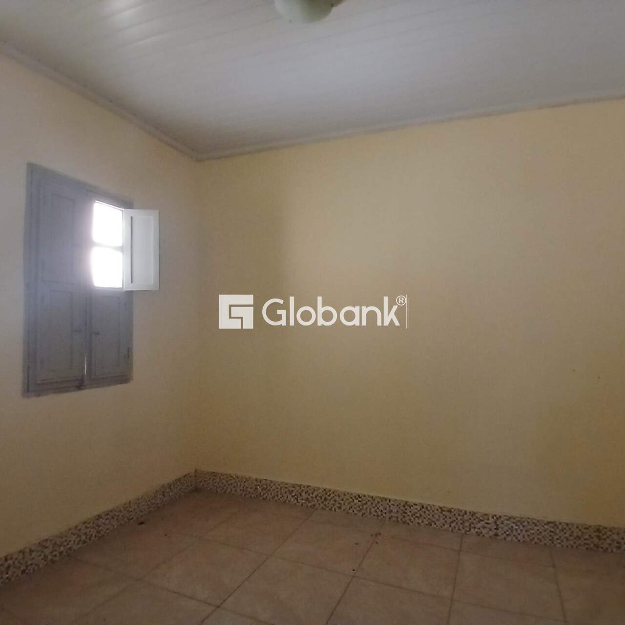 Casa 8 quartos à venda Roxo Verde 280m² Montes Claros MG: