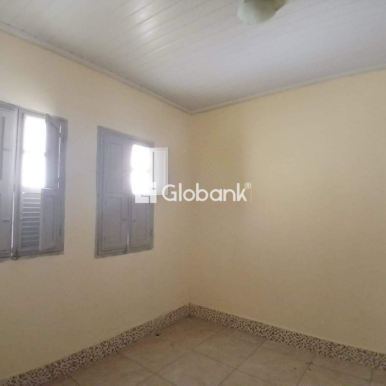 Casa 8 quartos à venda Roxo Verde 280m² Montes Claros MG: