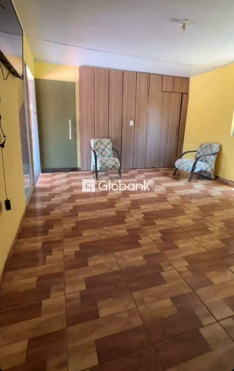 Chácara 2 quartos à venda Área Rural de Montes Claros 3.000m² Montes Claros MG: 