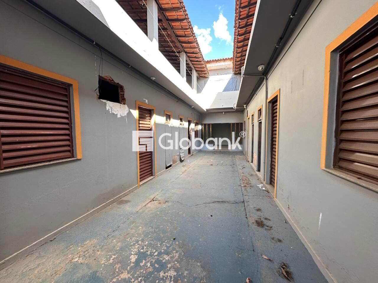 Casa 6 quartos para aluguel Delfino Magalhães 210m² Montes Claros MG: 