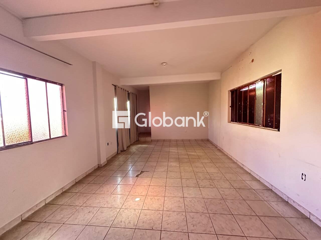 Casa 6 quartos para aluguel Delfino Magalhães 210m² Montes Claros MG: Quarto