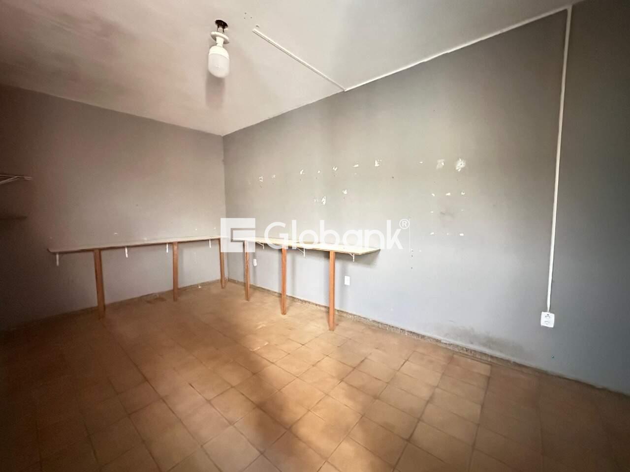 Casa 6 quartos para aluguel Delfino Magalhães 210m² Montes Claros MG: Quarto4